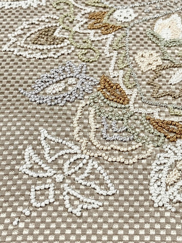 秦流舎　相良刺繡