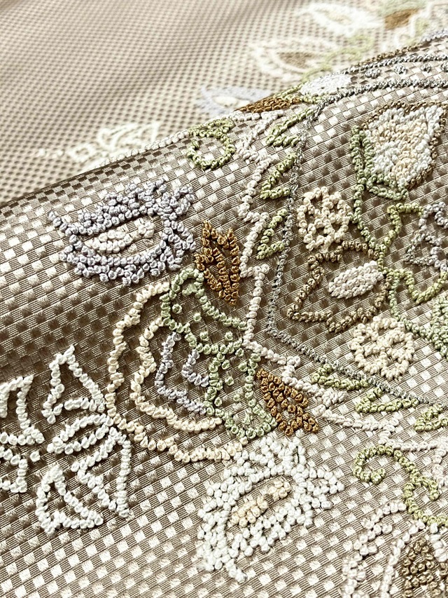 秦流舎　相良刺繡