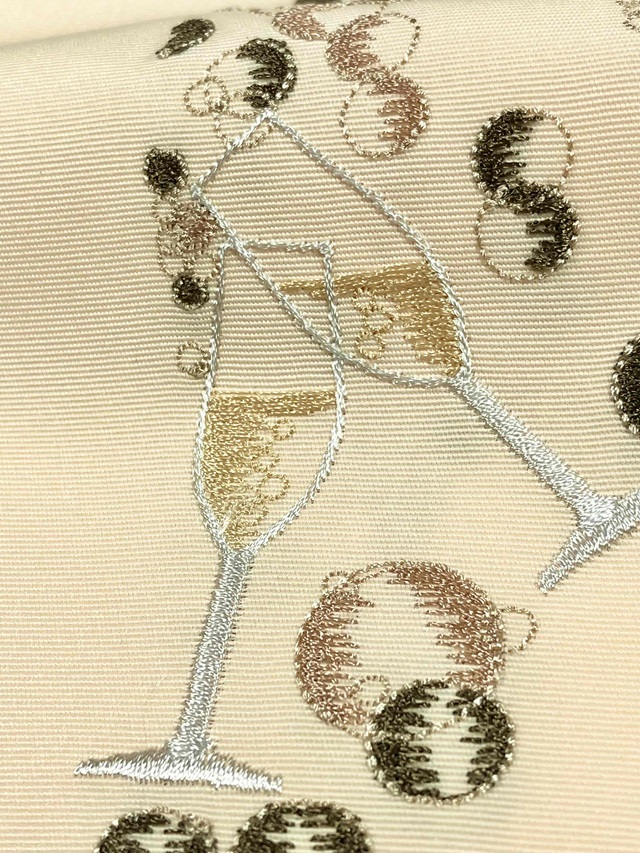 半衿刺繍